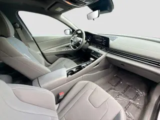 Hyundai ELANTRA 2024 SEL 4dr Sedan