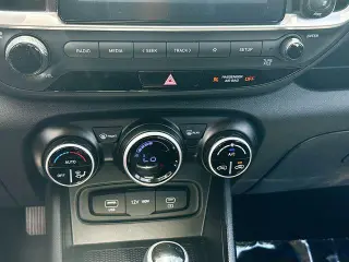 Hyundai VENUE 2023 SEL 4dr Crossover