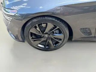 Genesis G70 2023 3.3T Standard 4dr Sedan