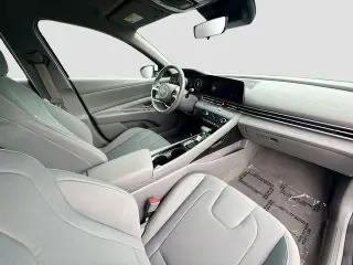 Hyundai ELANTRA 2023 SEL 4dr Sedan