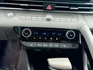 Hyundai ELANTRA 2023 SEL 4dr Sedan