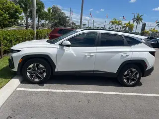 Hyundai TUCSON 2025 SEL 4dr SUV