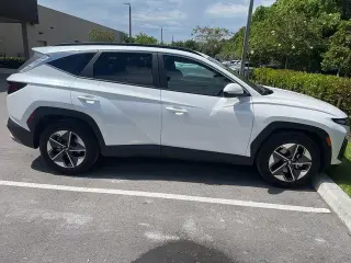 Hyundai TUCSON 2025 SEL 4dr SUV