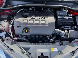 Toyota C-HR 2021 XLE 4dr Crossover