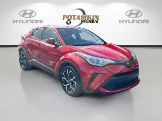 Toyota C-HR 2021 XLE 4dr Crossover