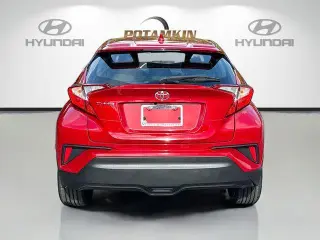 Toyota C-HR 2021 XLE 4dr Crossover