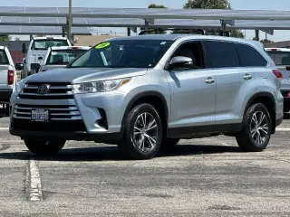 Toyota Highlander 2019 LE 4dr SUV (3.5L V6)
