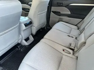 Toyota Highlander 2019 LE 4dr SUV (3.5L V6)