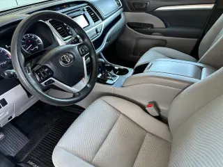 Toyota Highlander 2019 LE 4dr SUV (3.5L V6)