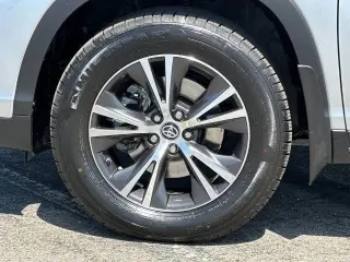Toyota Highlander 2019 LE 4dr SUV (3.5L V6)
