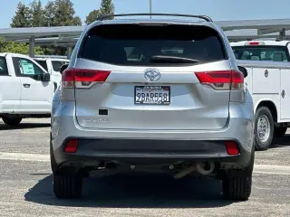 Toyota Highlander 2019 LE 4dr SUV (3.5L V6)