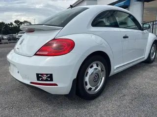 Volkswagen Beetle 2016 1.8T Classic PZEV 2dr Coupe