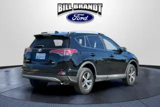 Toyota RAV4 2018 XLE 4dr SUV