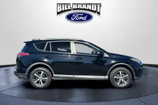 Toyota RAV4 2018 XLE 4dr SUV