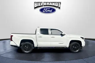 Toyota Tacoma 2025 4x4 SR5 4dr Double Cab 5.0 ft SB