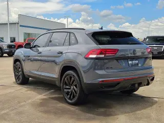 Volkswagen Atlas Cross Sport 2022 V6 SE 4dr SUV w/Technology