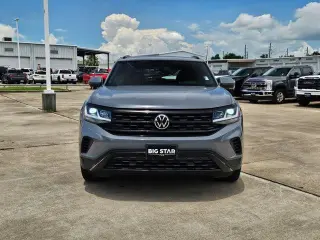 Volkswagen Atlas Cross Sport 2022 V6 SE 4dr SUV w/Technology