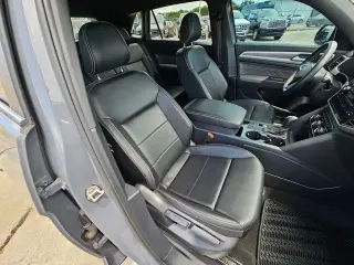 Volkswagen Atlas Cross Sport 2022 V6 SE 4dr SUV w/Technology