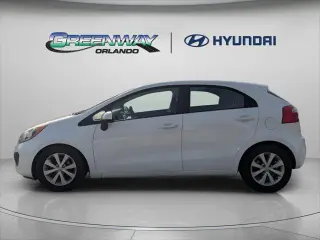 Kia Rio 5-Door 2013 LX 4dr Wagon 6A