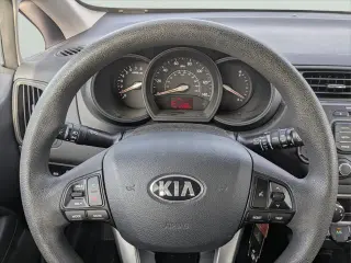 Kia Rio 5-Door 2013 LX 4dr Wagon 6A