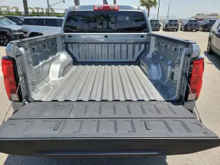 Chevrolet Colorado 2025 4x4 Trail Boss 4dr Crew Cab 5 ft. SB