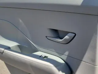 Hyundai KONA 2026 SE 4dr SUV