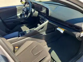 Hyundai ELANTRA Hybrid 2026 SEL Sport 4dr Sedan
