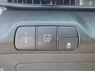 Hyundai ELANTRA Hybrid 2026 SEL Sport 4dr Sedan