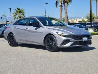 Hyundai ELANTRA Hybrid 2026 SEL Sport 4dr Sedan