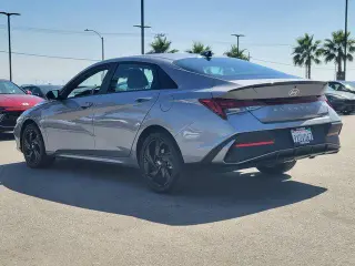Hyundai ELANTRA Hybrid 2026 SEL Sport 4dr Sedan