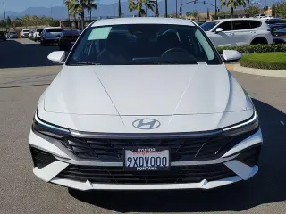 Hyundai ELANTRA Hybrid 2026 Blue 4dr Sedan