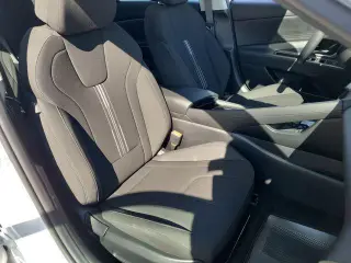Hyundai ELANTRA Hybrid 2026 Blue 4dr Sedan