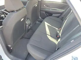 Hyundai ELANTRA Hybrid 2026 Blue 4dr Sedan