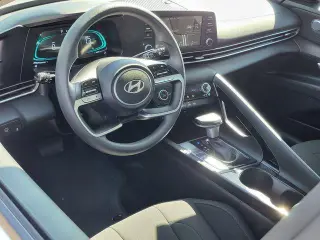 Hyundai ELANTRA Hybrid 2026 Blue 4dr Sedan