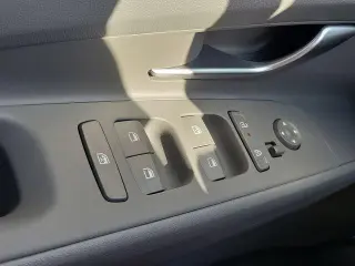 Hyundai ELANTRA Hybrid 2025 SEL Sport 4dr Sedan