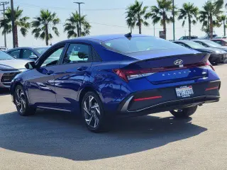 Hyundai ELANTRA Hybrid 2025 SEL Sport 4dr Sedan
