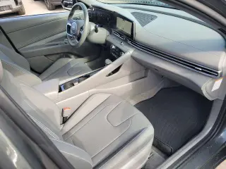 Hyundai ELANTRA Hybrid 2025 SEL Sport 4dr Sedan