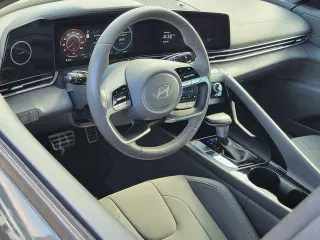 Hyundai ELANTRA Hybrid 2025 SEL Sport 4dr Sedan