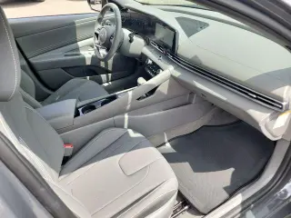 Hyundai ELANTRA Hybrid 2025 SEL Sport 4dr Sedan