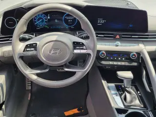 Hyundai ELANTRA Hybrid 2025 SEL Sport 4dr Sedan