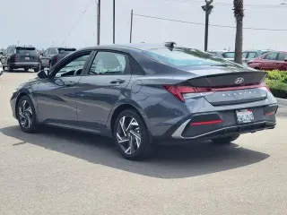 Hyundai ELANTRA Hybrid 2025 SEL Sport 4dr Sedan