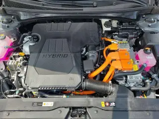 Hyundai ELANTRA Hybrid 2025 SEL Sport 4dr Sedan
