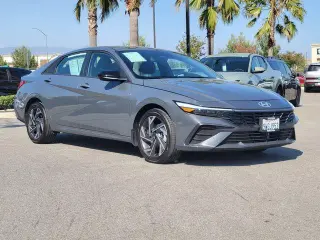 Hyundai ELANTRA Hybrid 2025 SEL Sport 4dr Sedan