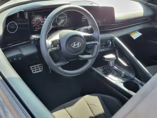 Hyundai ELANTRA Hybrid 2025 SEL Sport 4dr Sedan