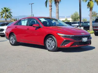 Hyundai ELANTRA Hybrid 2025 Blue 4dr Sedan