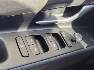 Hyundai ELANTRA Hybrid 2025 Blue 4dr Sedan
