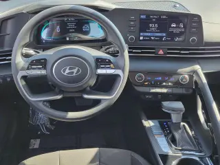 Hyundai ELANTRA Hybrid 2025 Blue 4dr Sedan
