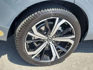 Volvo XC60 Recharge 2022 eAWD T8 R-Design 4dr SUV