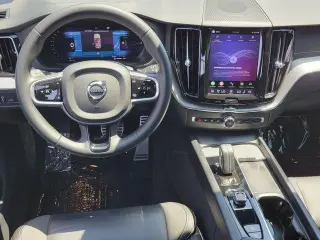 Volvo XC60 Recharge 2022 eAWD T8 R-Design 4dr SUV