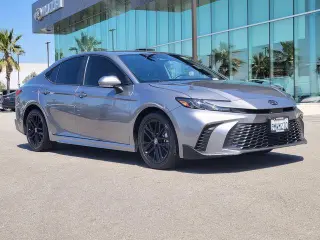 Toyota Camry 2025 SE 4dr Sedan